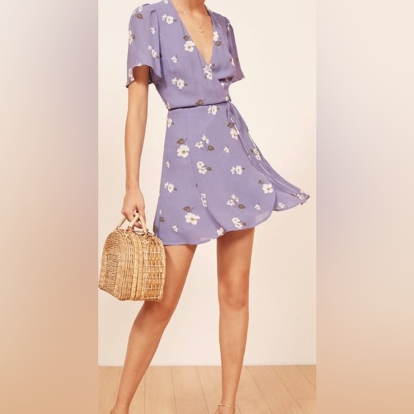 NWT, Reformation "Adele" Mini Wrap Dress w/ Flutter Sleeves in Lilac, Sz XS - Picture 2 of 9